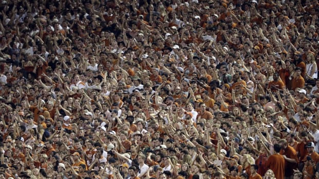 Texas Fan Broll 95